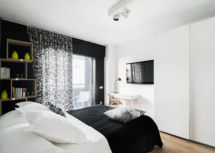 Flat El Porto - Families Only, No Groups